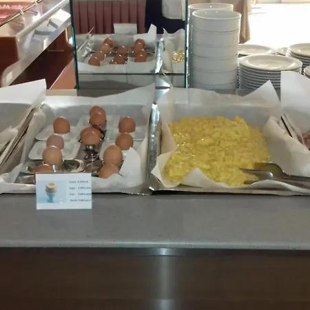 Select فندق مارينا دي كامبو