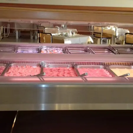 Select مارينا دي كامبو