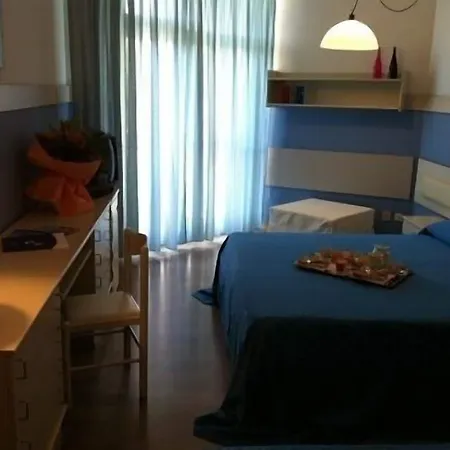 Select Hotel
